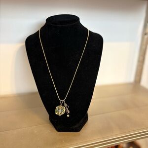 Elegant Pendant Necklace
